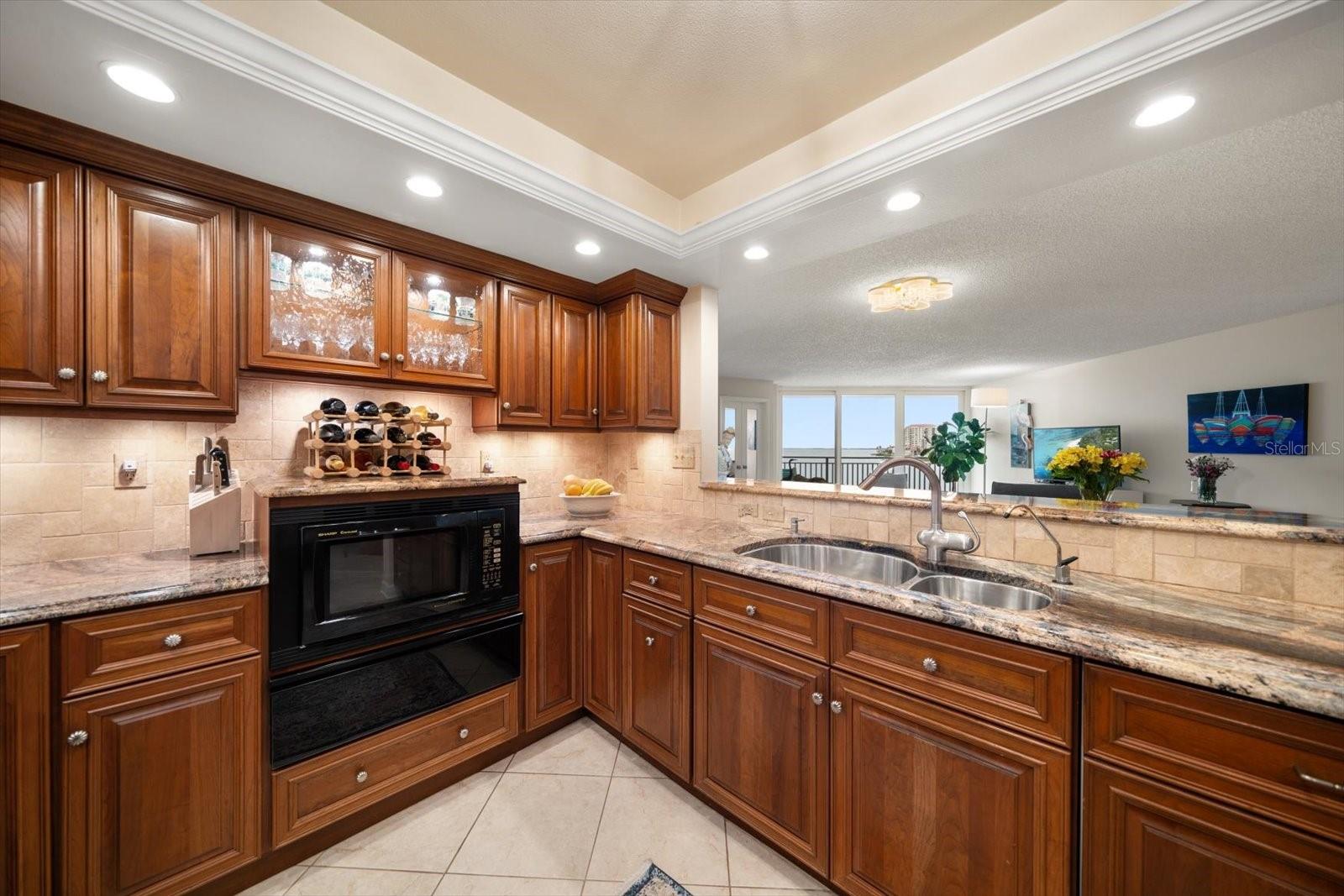 5700 ESCONDIDA BLVD S #302, ST PETERSBURG, FL, 33715