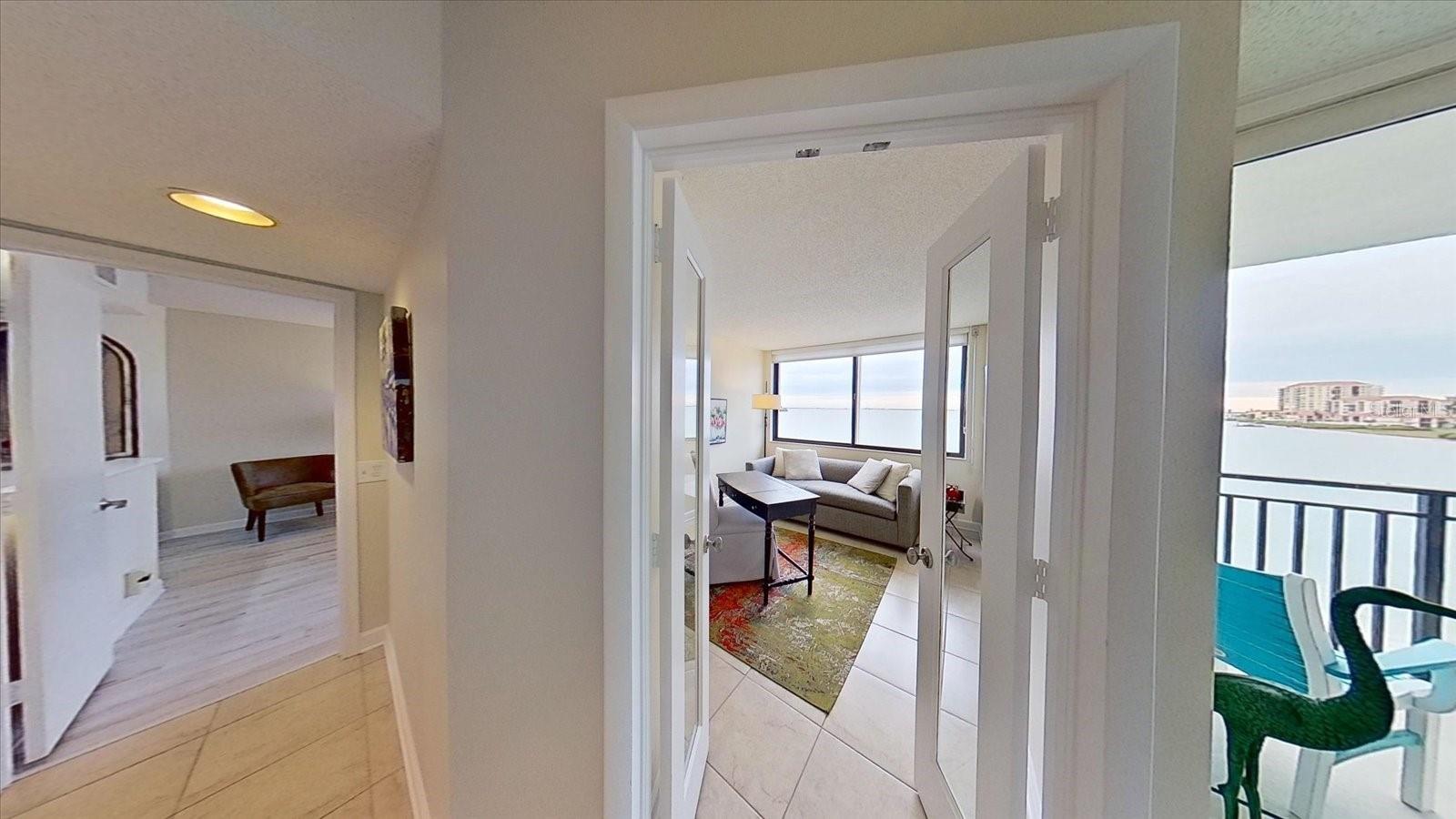 5700 ESCONDIDA BLVD S #302, ST PETERSBURG, FL, 33715