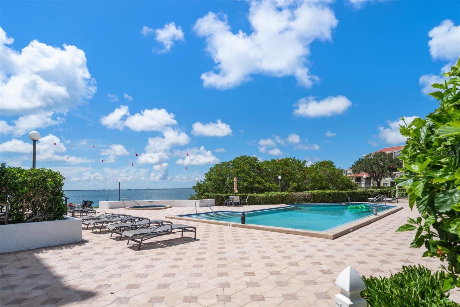 5700 ESCONDIDA BLVD S #302, ST PETERSBURG, FL, 33715
