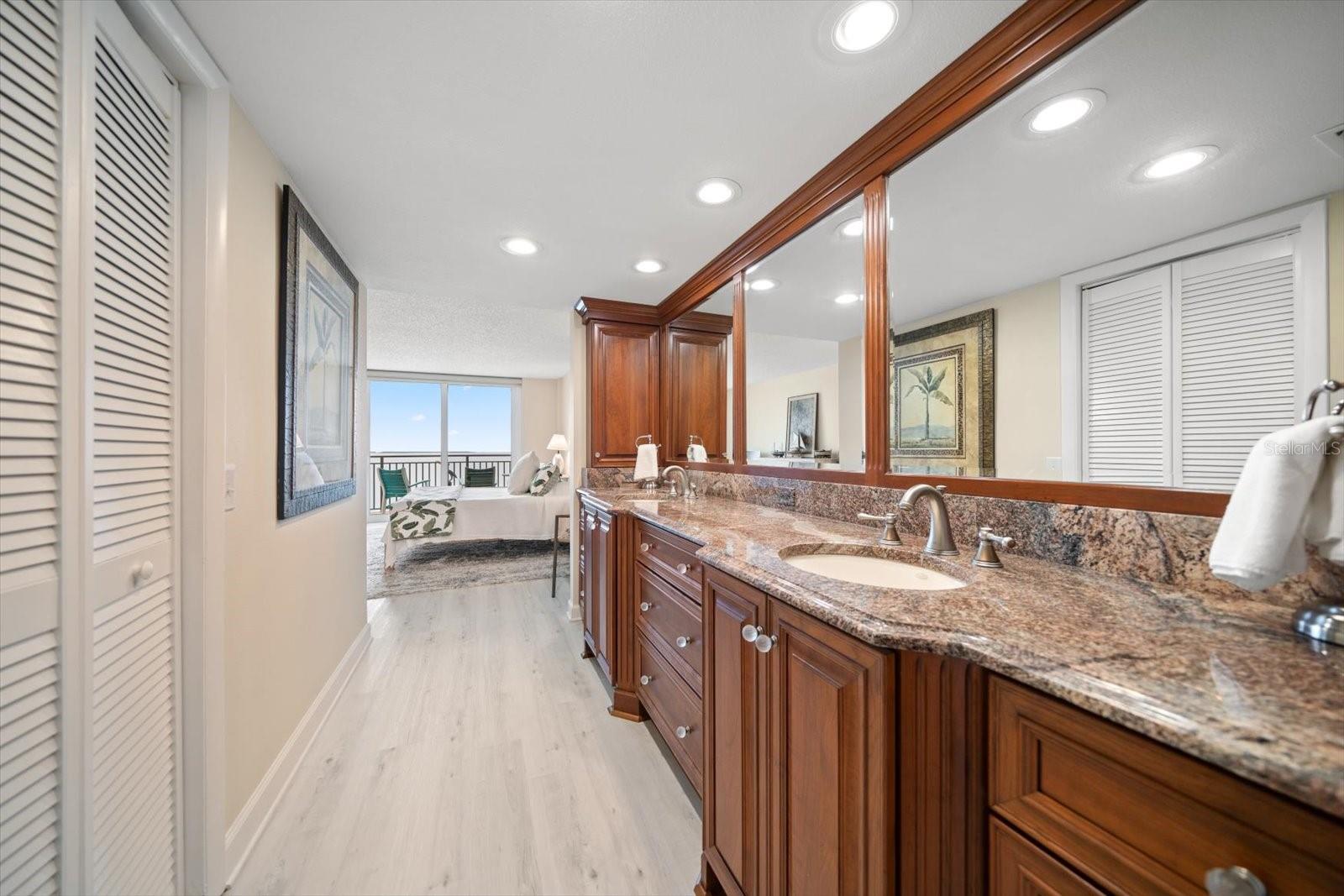 5700 ESCONDIDA BLVD S #302, ST PETERSBURG, FL, 33715