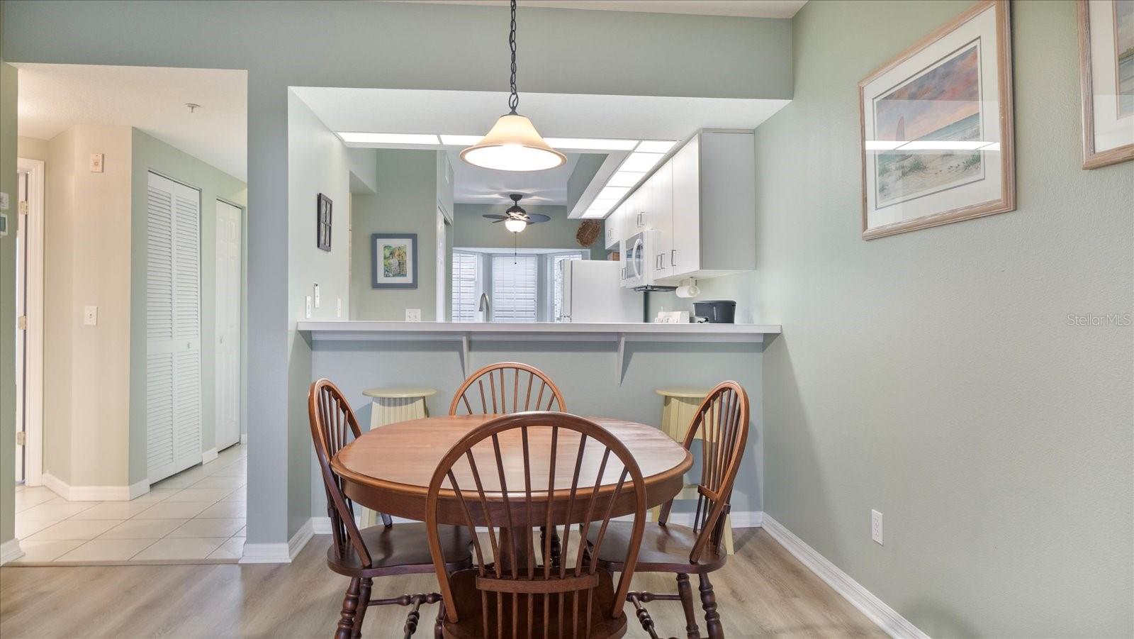 400 LAUREL LAKE DR #105, VENICE, FL, 34292