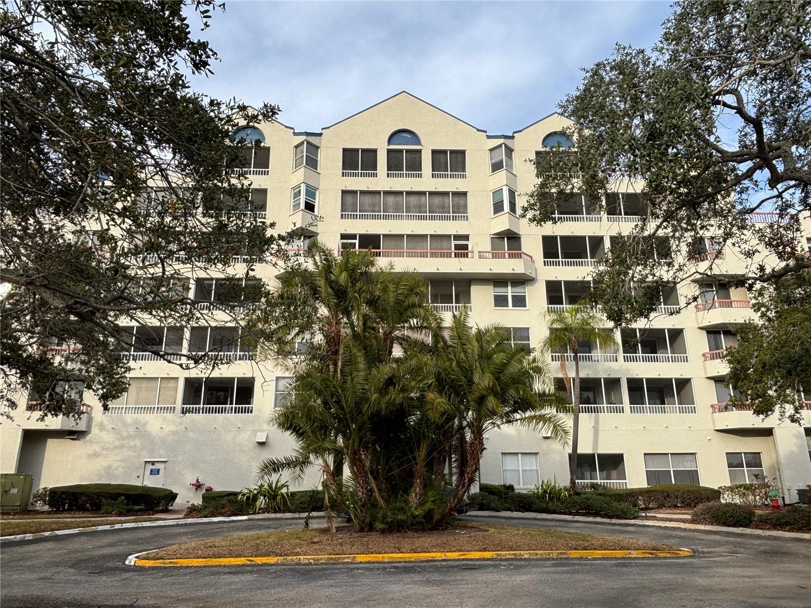 2333 FEATHER SOUND DR #B301, CLEARWATER, FL, 33762