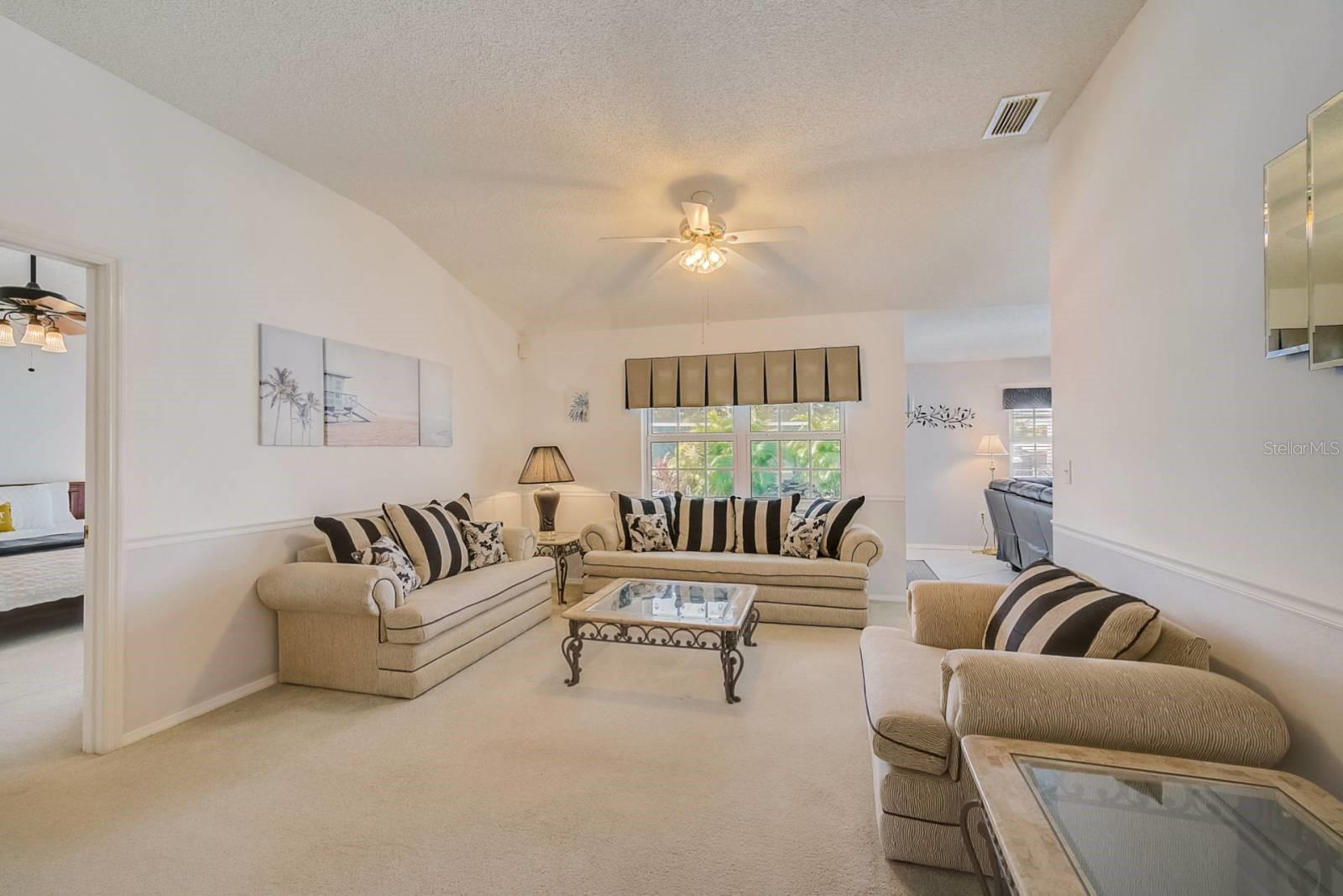 6607 39TH AVENUE CIR W, BRADENTON, FL, 34209
