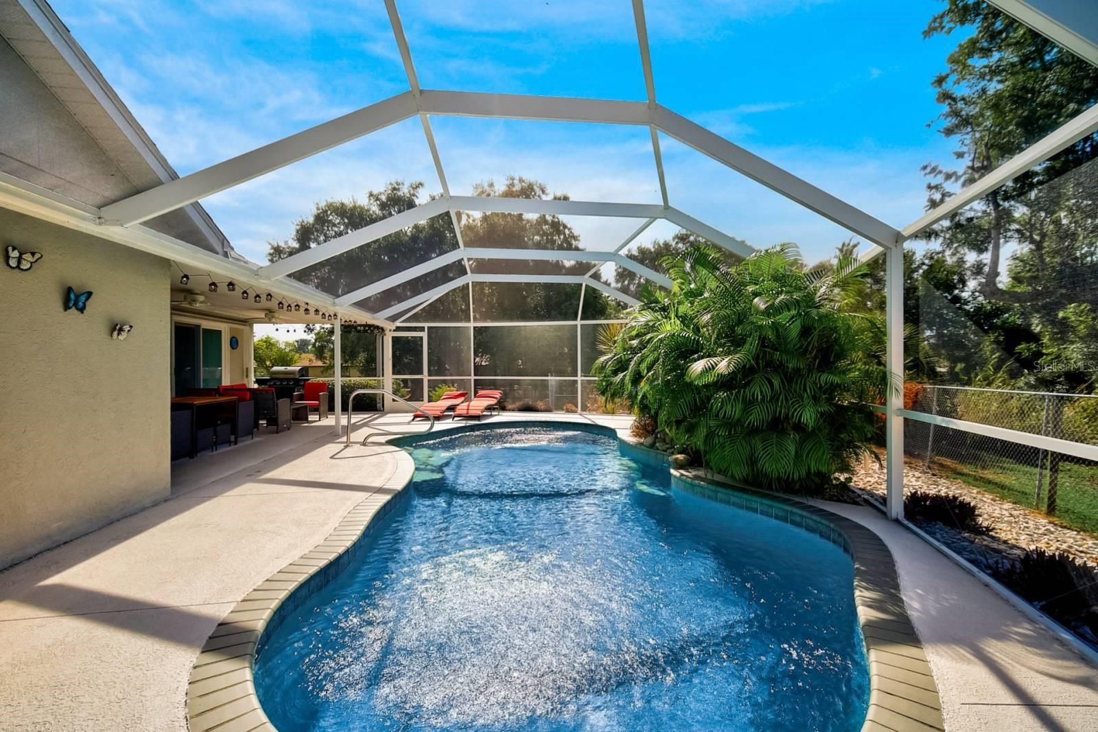 6607 39TH AVENUE CIR W, BRADENTON, FL, 34209