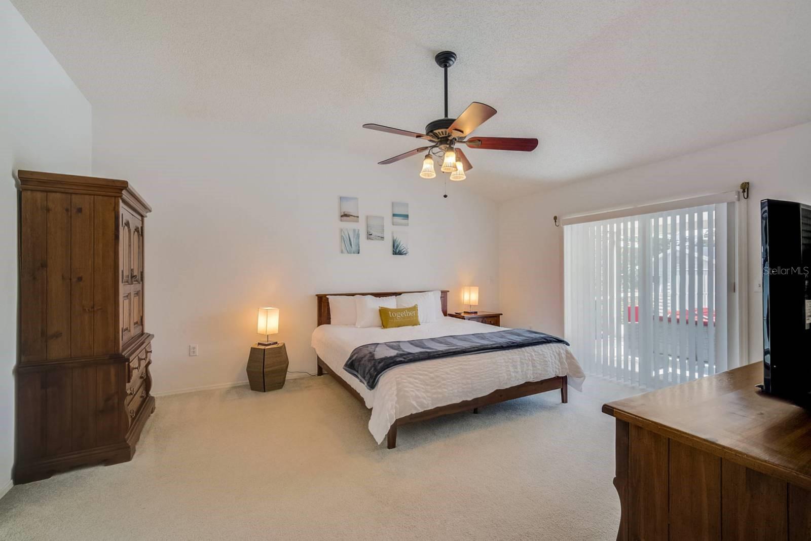6607 39TH AVENUE CIR W, BRADENTON, FL, 34209