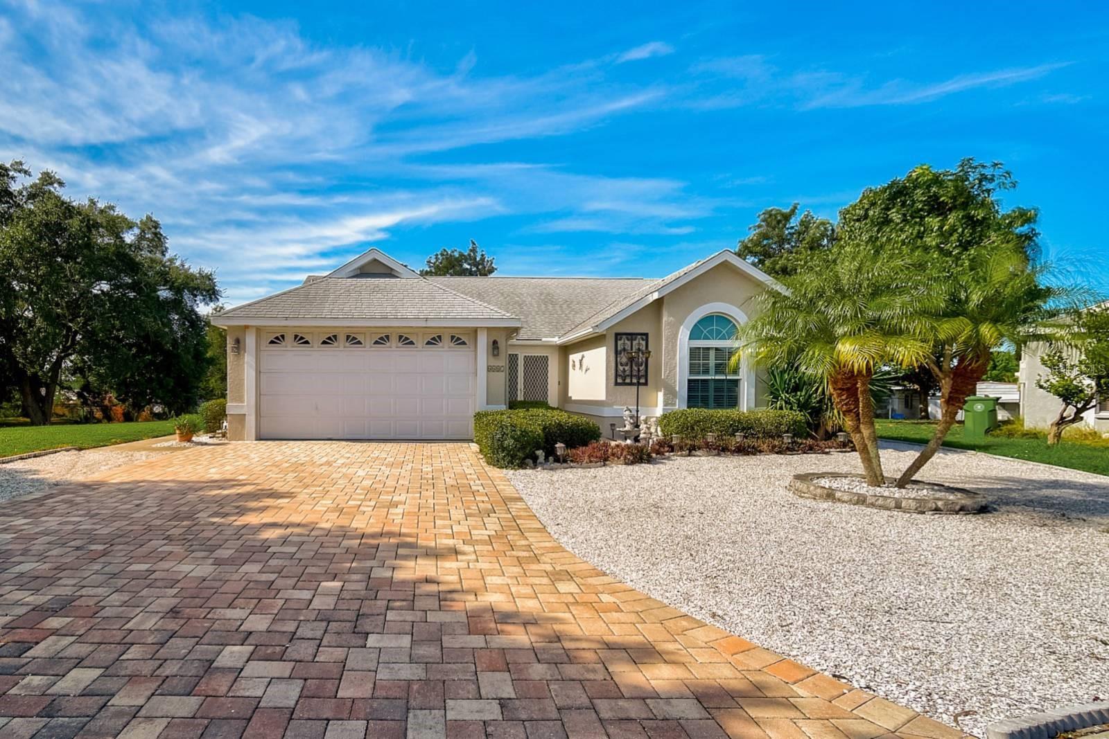 6607 39TH AVENUE CIR W, BRADENTON, FL, 34209
