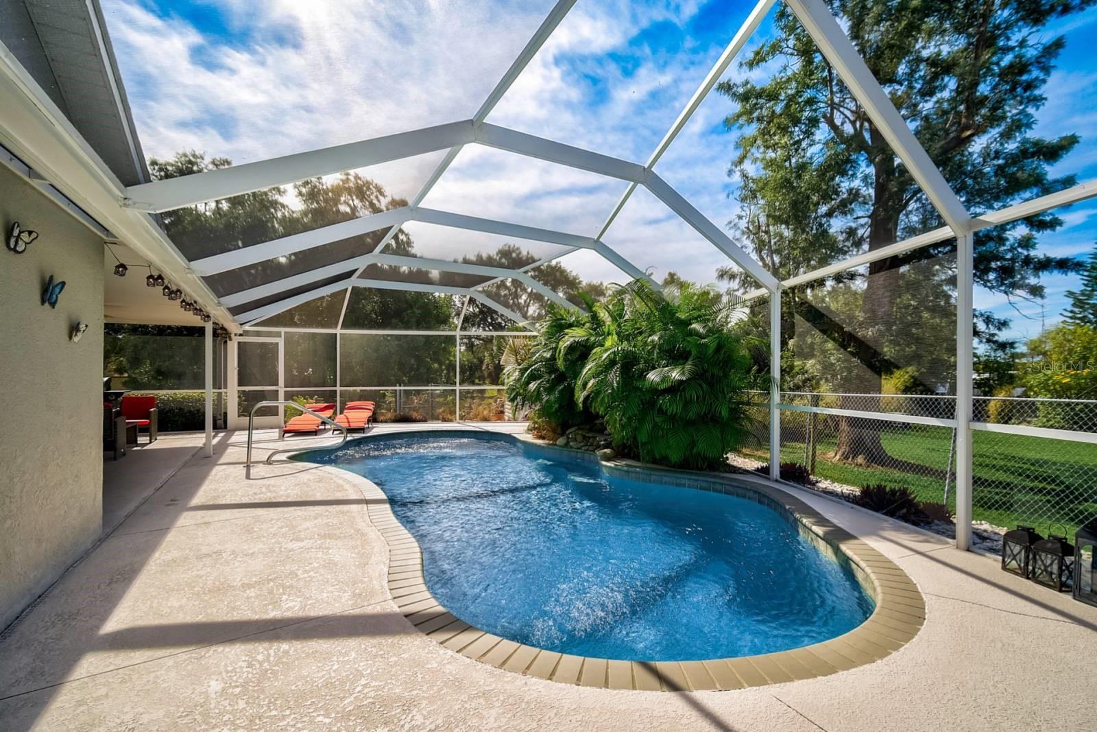 6607 39TH AVENUE CIR W, BRADENTON, FL, 34209