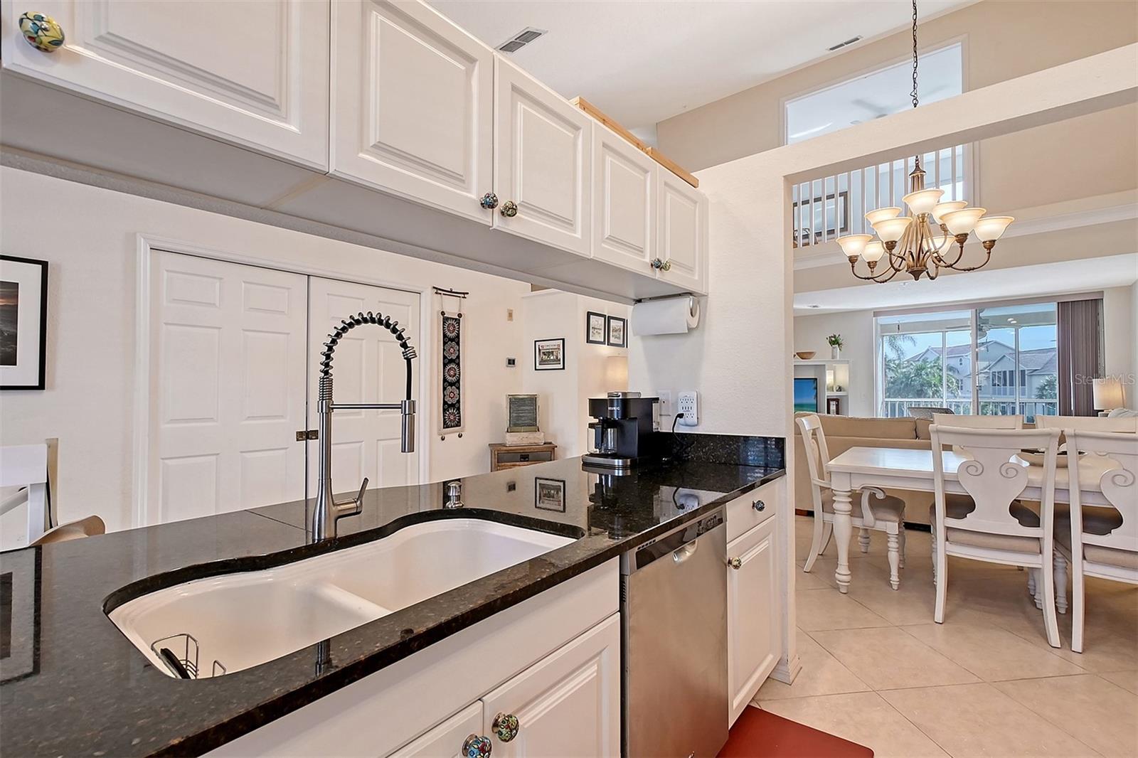 4230 CASTLEBRIDGE LN #1821, SARASOTA, FL, 34238