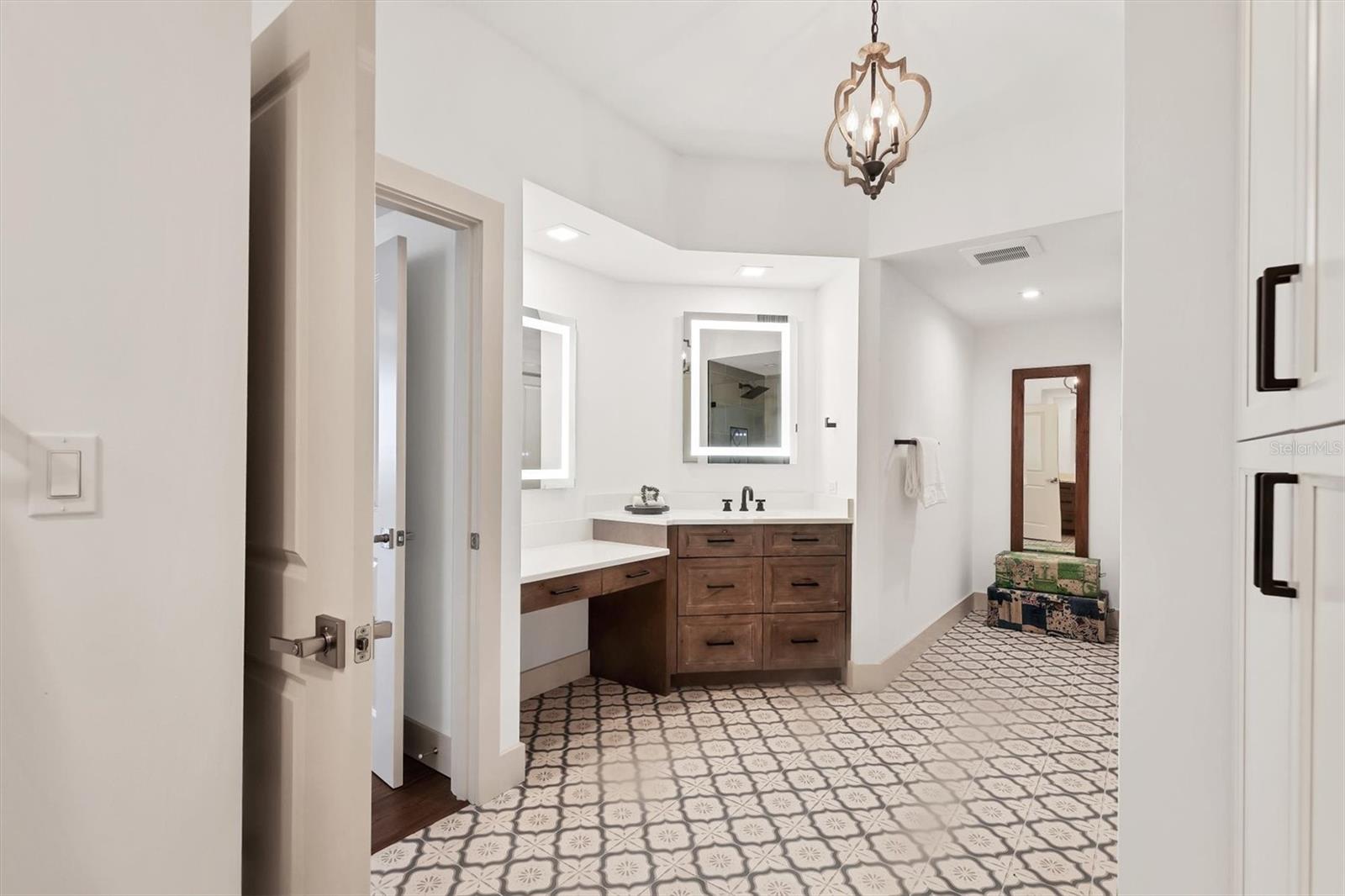 3060 GRAND BAY BLVD #175, LONGBOAT KEY, FL, 34228