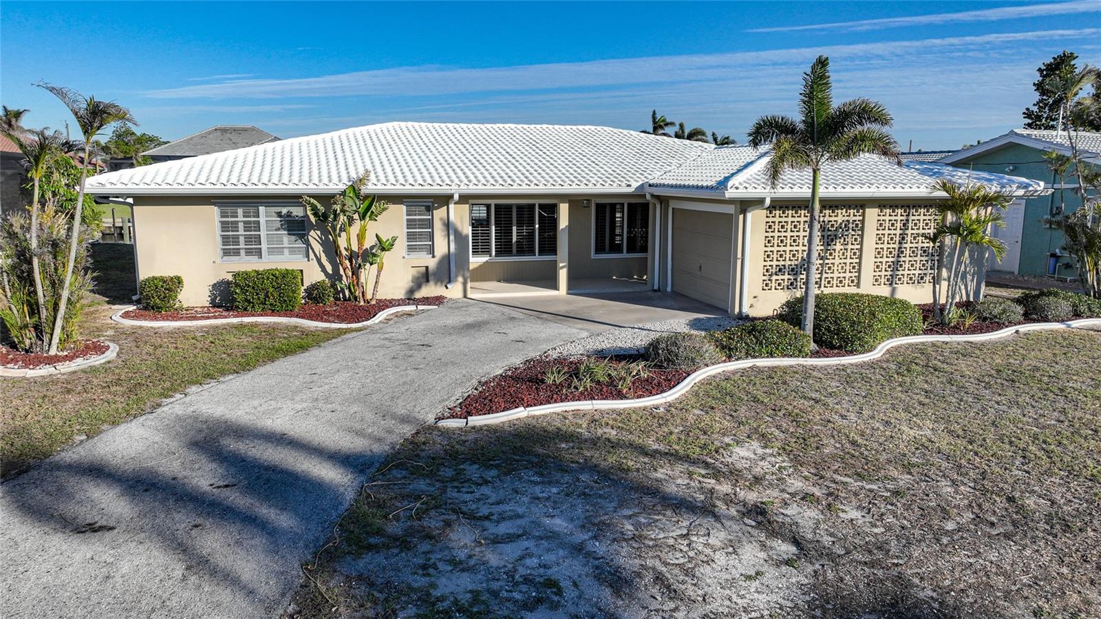 66 OCEAN DR, PUNTA GORDA, FL, 33950