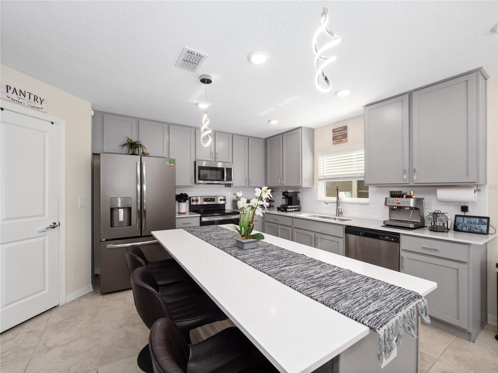1982 BIRNHAM WOOD BND, KISSIMMEE, FL, 34746