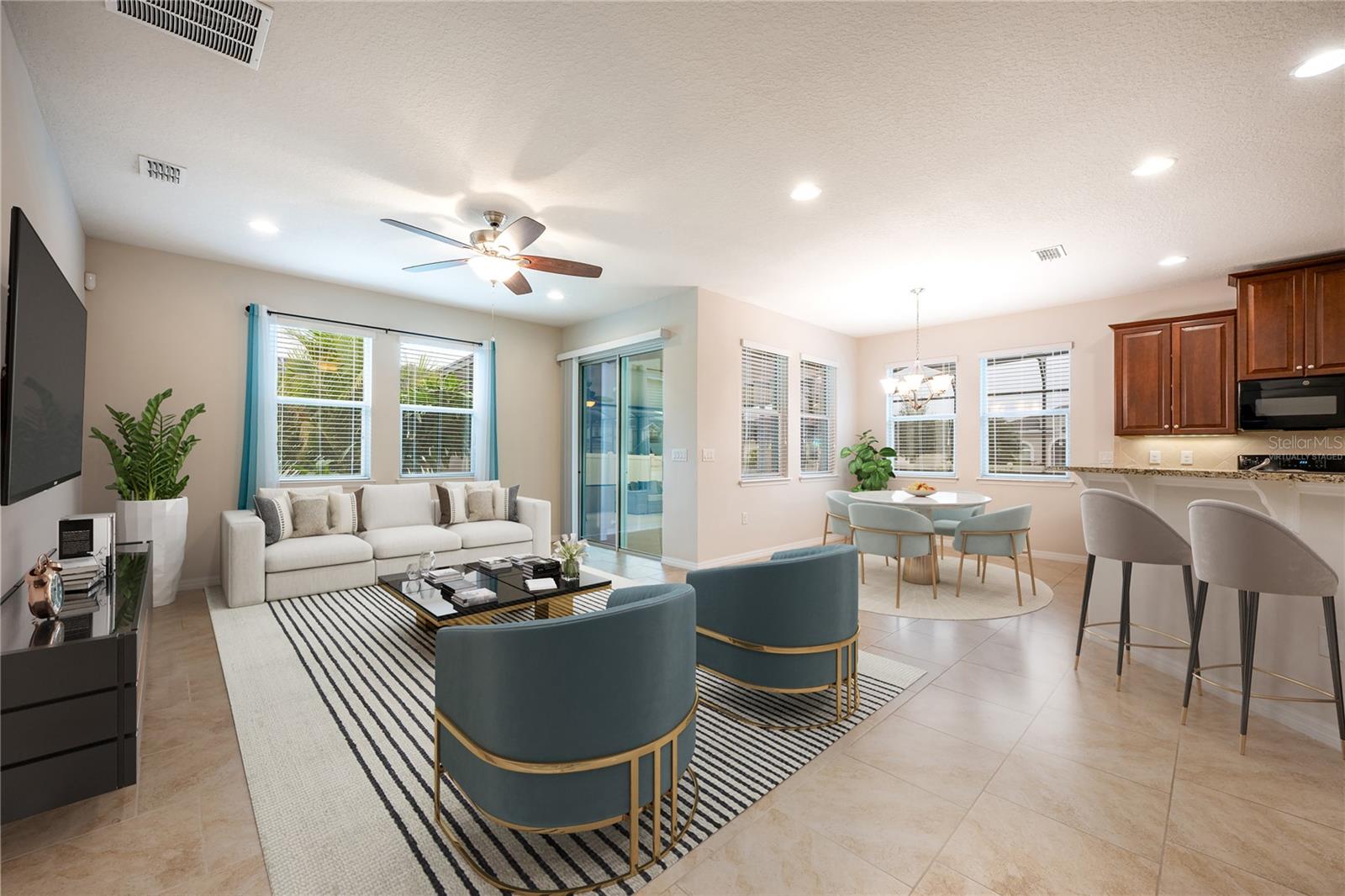 121 WHIRLAWAY DR, DAVENPORT, FL, 33837