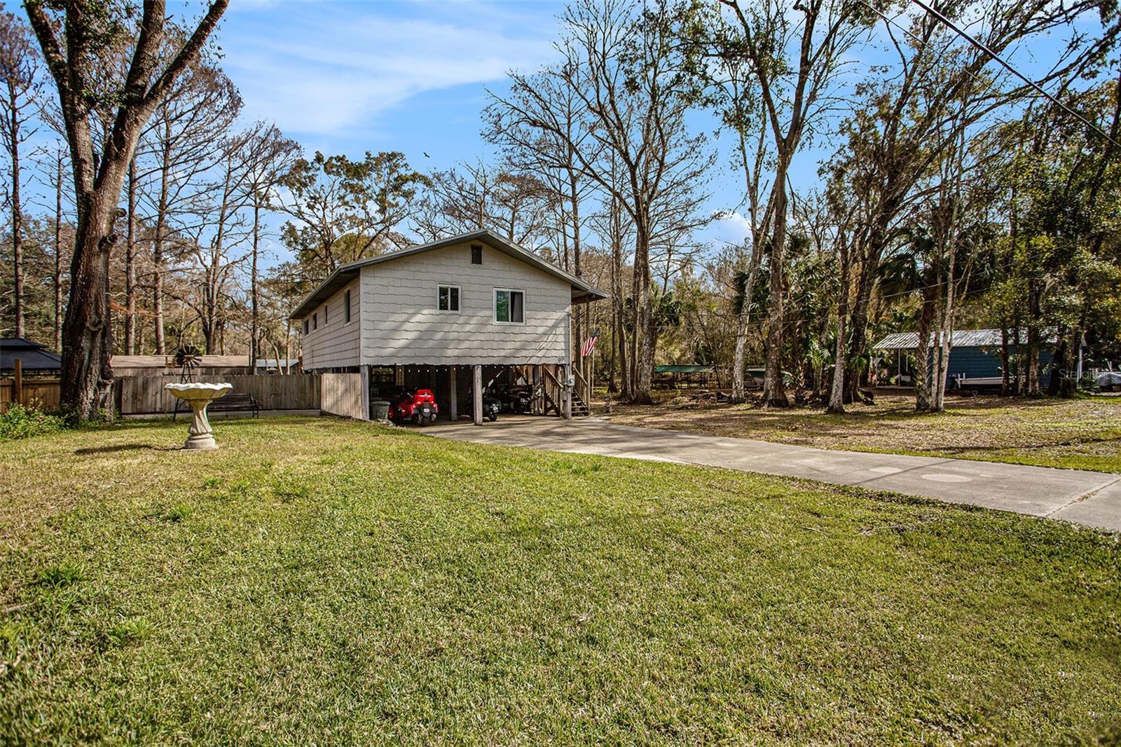 99 N ROBIN HOOD RD, INVERNESS, FL, 34450