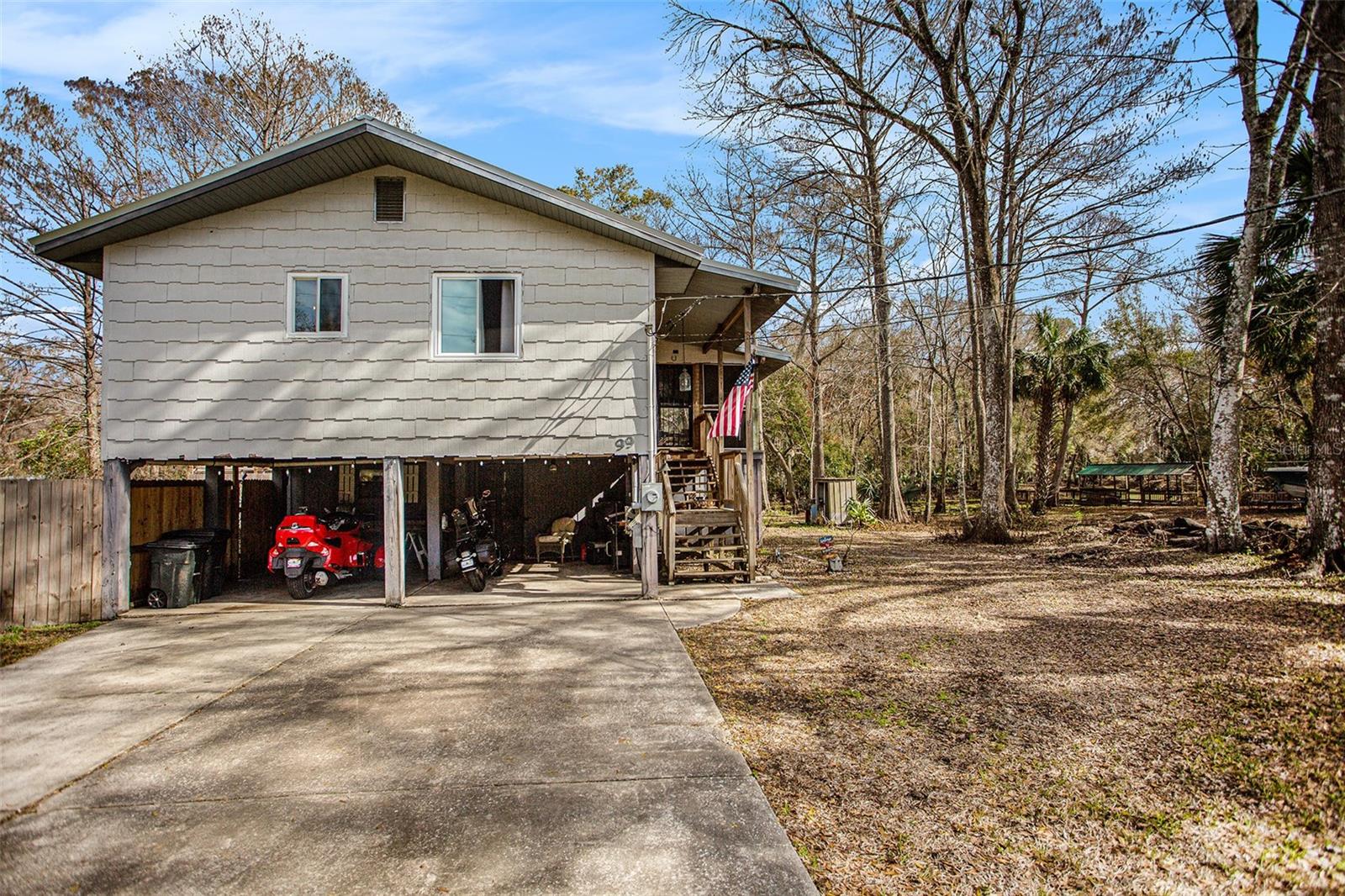99 N ROBIN HOOD RD, INVERNESS, FL, 34450