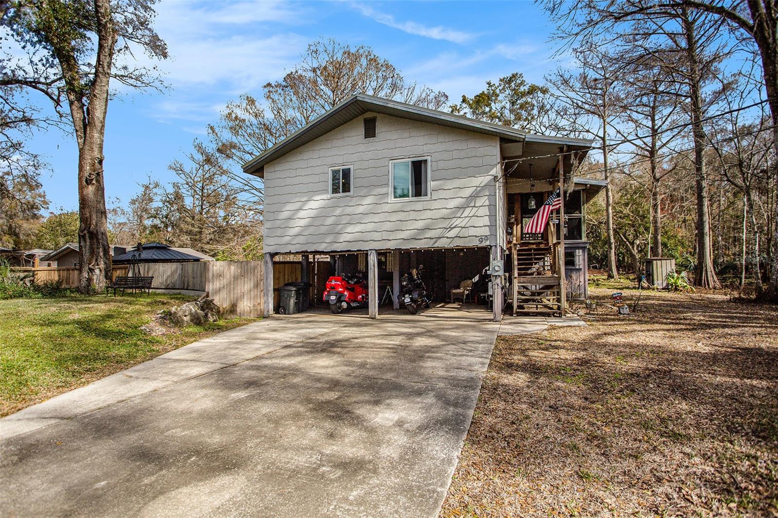 99 N ROBIN HOOD RD, INVERNESS, FL, 34450