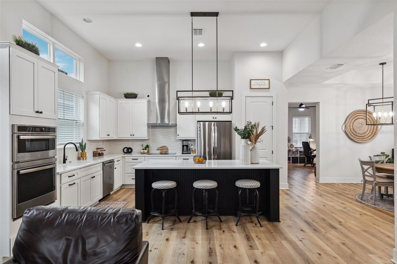 3809 LAJUANA BLVD, WESLEY CHAPEL, FL, 33543