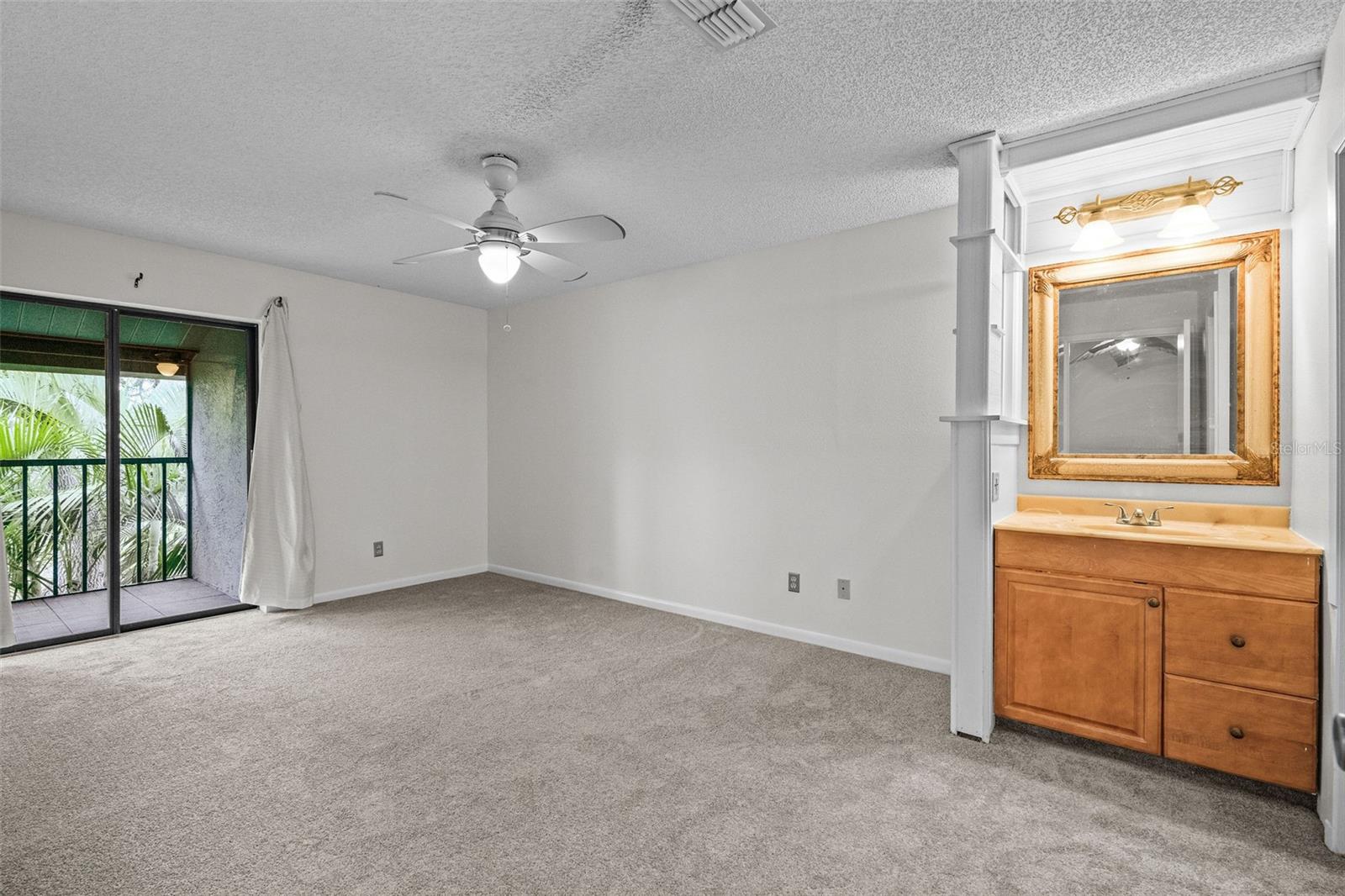 2375 LAKE HEATHER HEIGHTS CT #202, DUNEDIN, FL, 34698