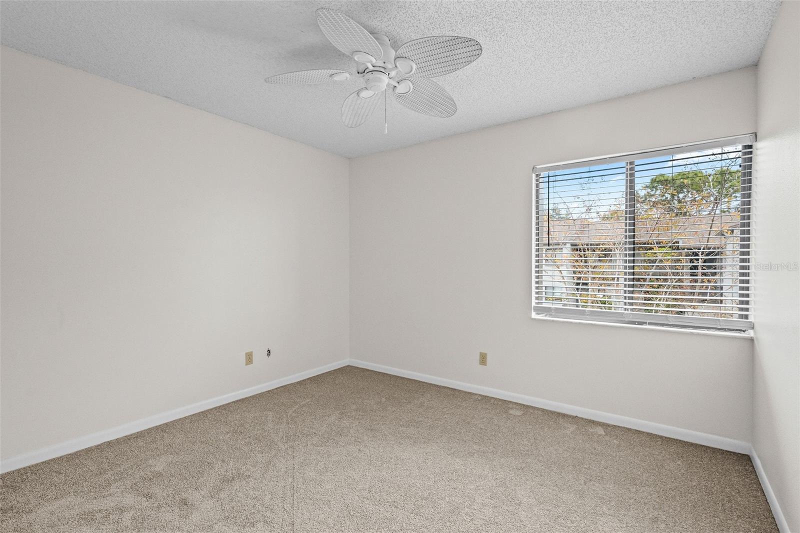 2375 LAKE HEATHER HEIGHTS CT #202, DUNEDIN, FL, 34698