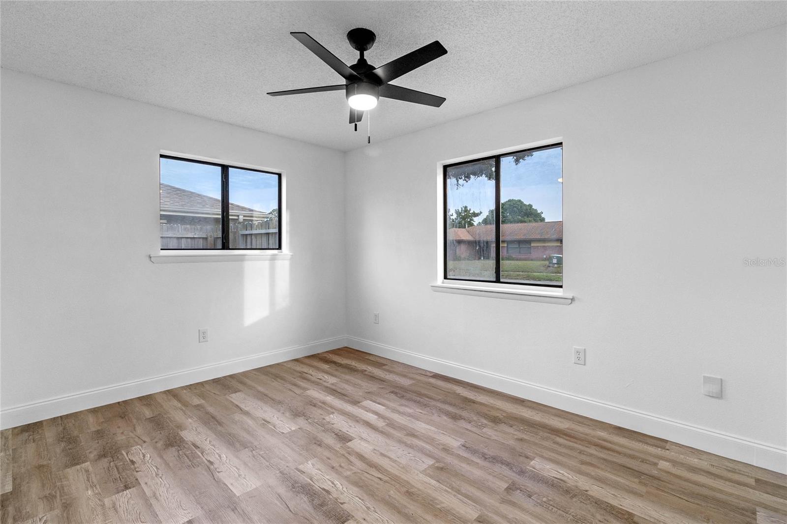 860 HONEYSUCKLE DR, ROCKLEDGE, FL, 32955