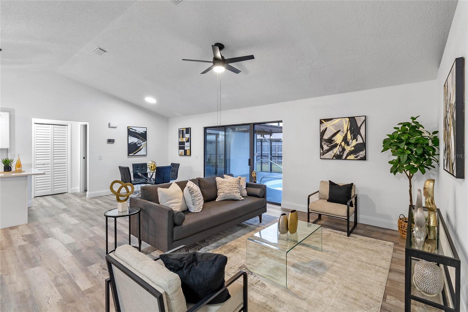 860 HONEYSUCKLE DR, ROCKLEDGE, FL, 32955