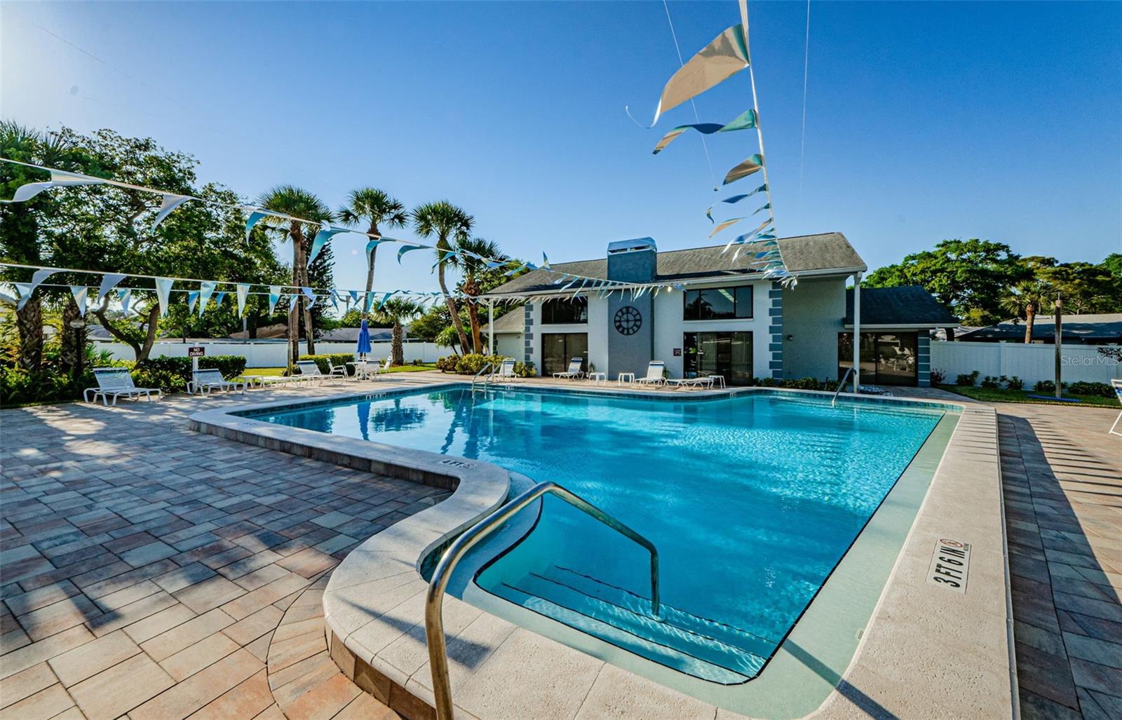 2749 COUNTRYSIDE BLVD #18, CLEARWATER, FL, 33761
