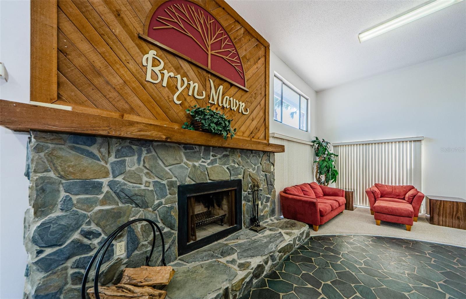 2749 COUNTRYSIDE BLVD #18, CLEARWATER, FL, 33761