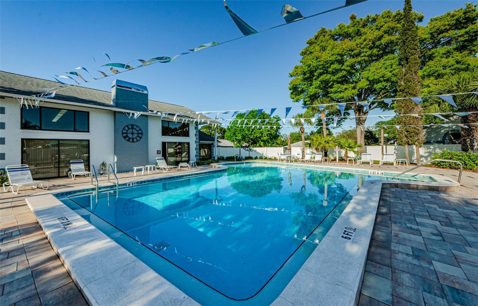 2749 COUNTRYSIDE BLVD #18, CLEARWATER, FL, 33761