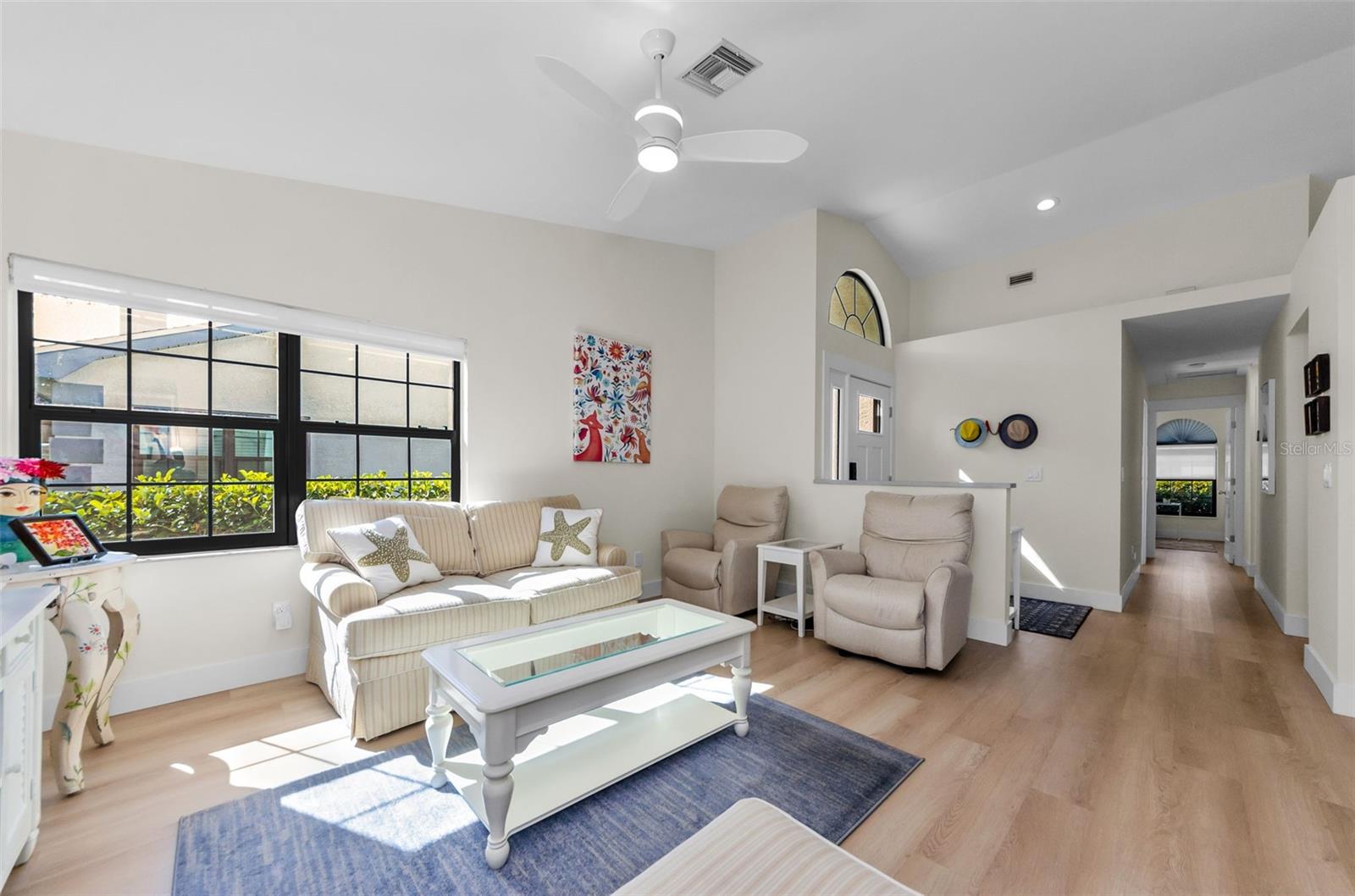 2749 COUNTRYSIDE BLVD #18, CLEARWATER, FL, 33761