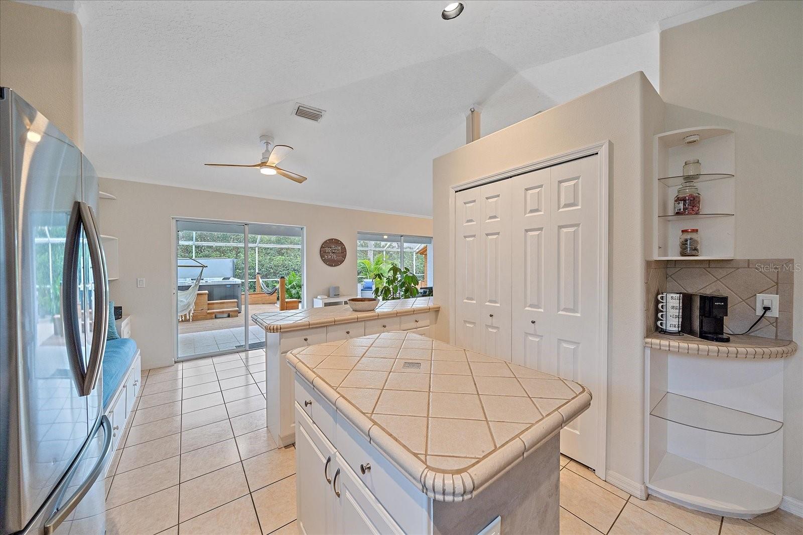 3712 62ND AVE E, BRADENTON, FL, 34203