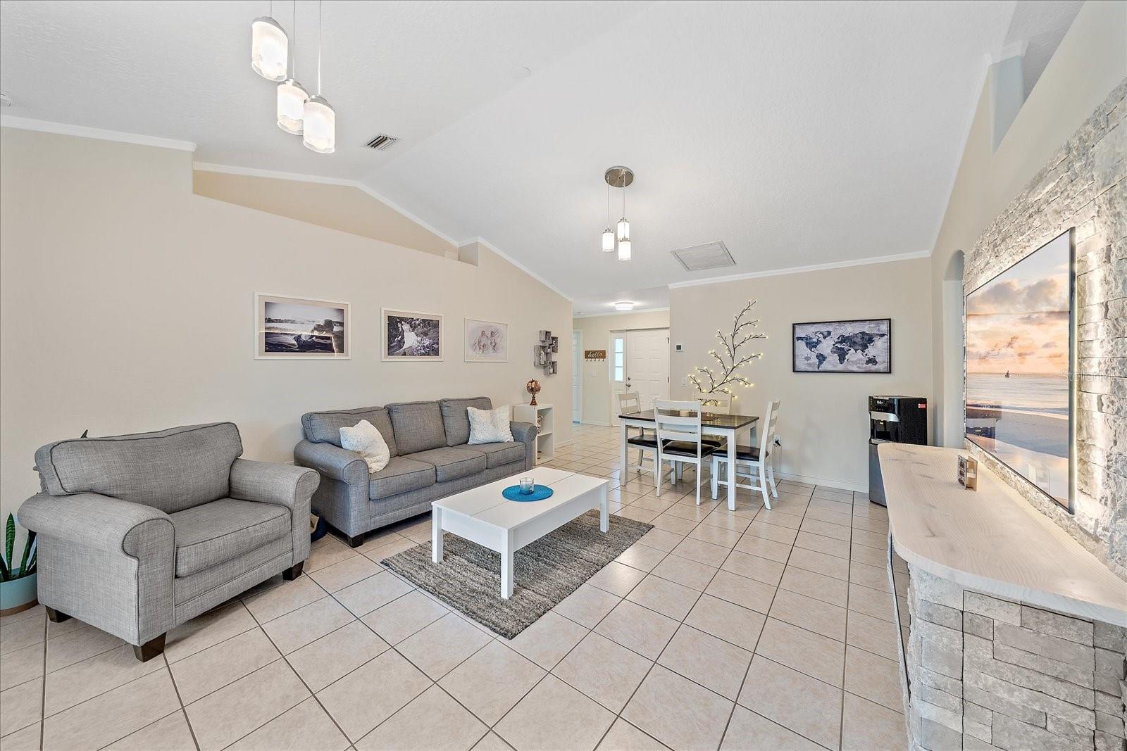 3712 62ND AVE E, BRADENTON, FL, 34203