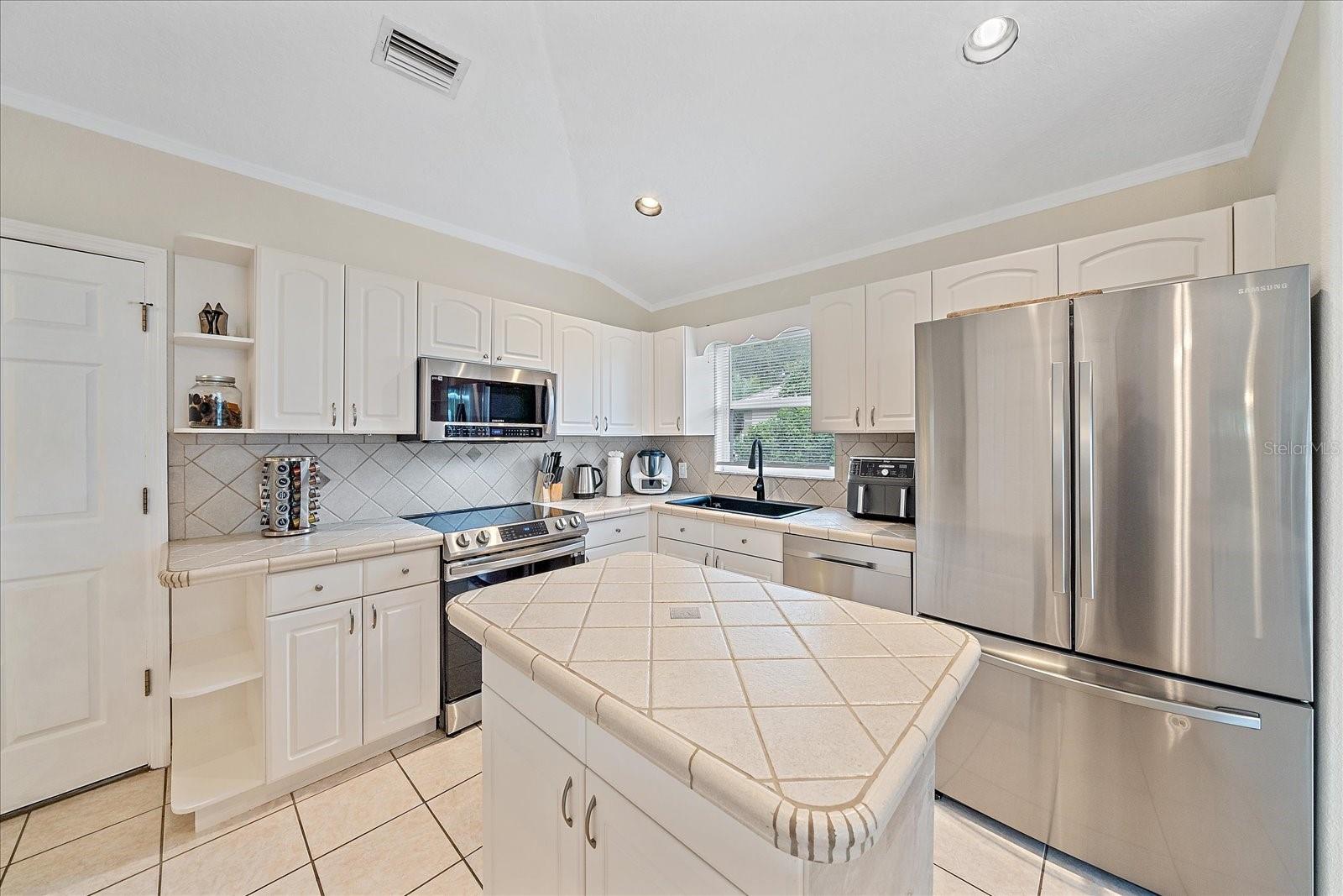 3712 62ND AVE E, BRADENTON, FL, 34203