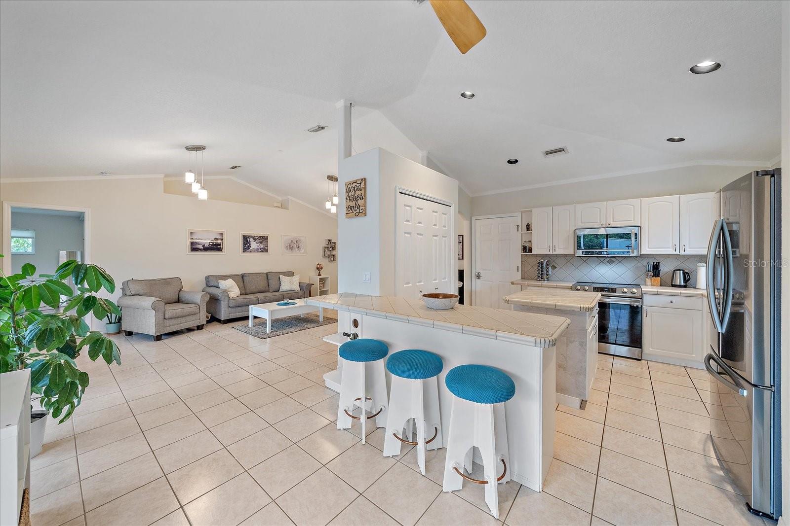 3712 62ND AVE E, BRADENTON, FL, 34203