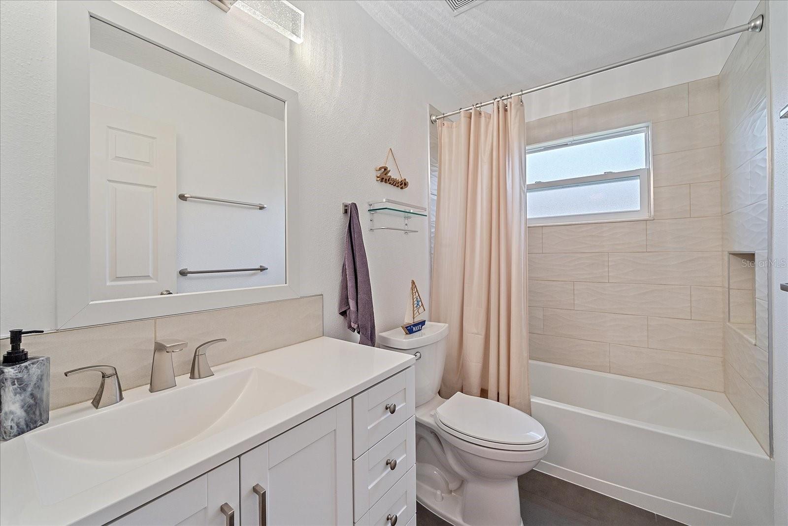 3712 62ND AVE E, BRADENTON, FL, 34203
