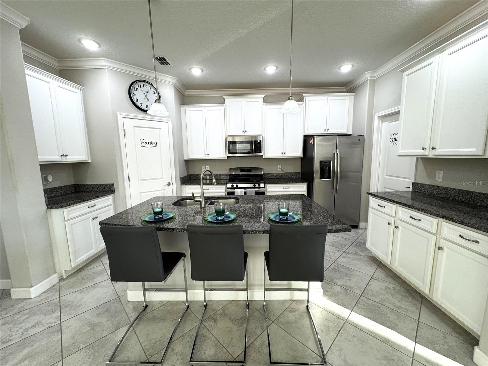 21840 CREST MEADOW DR, LAND O LAKES, FL, 34637