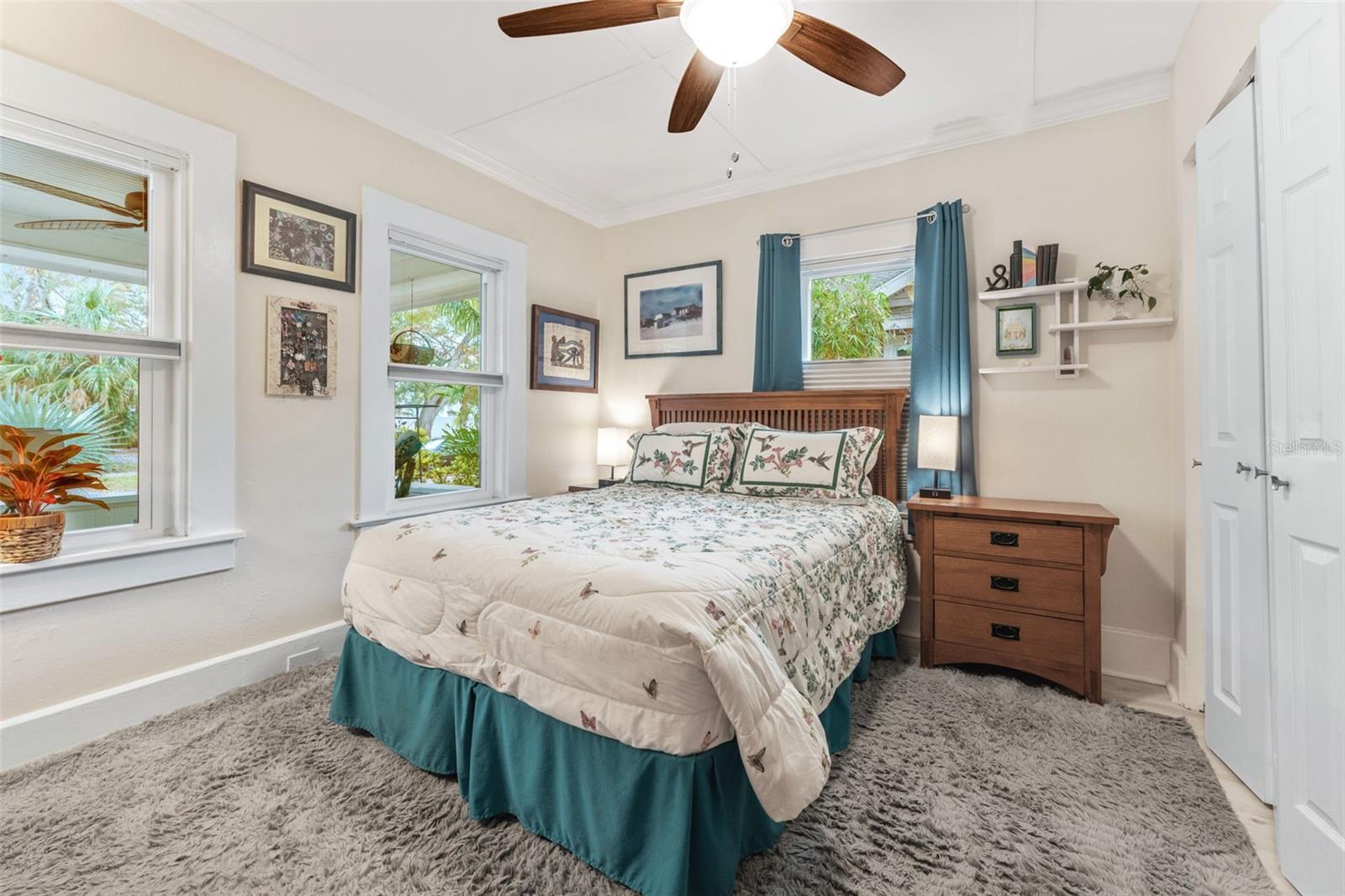2545 2ND AVE N, ST PETERSBURG, FL, 33713