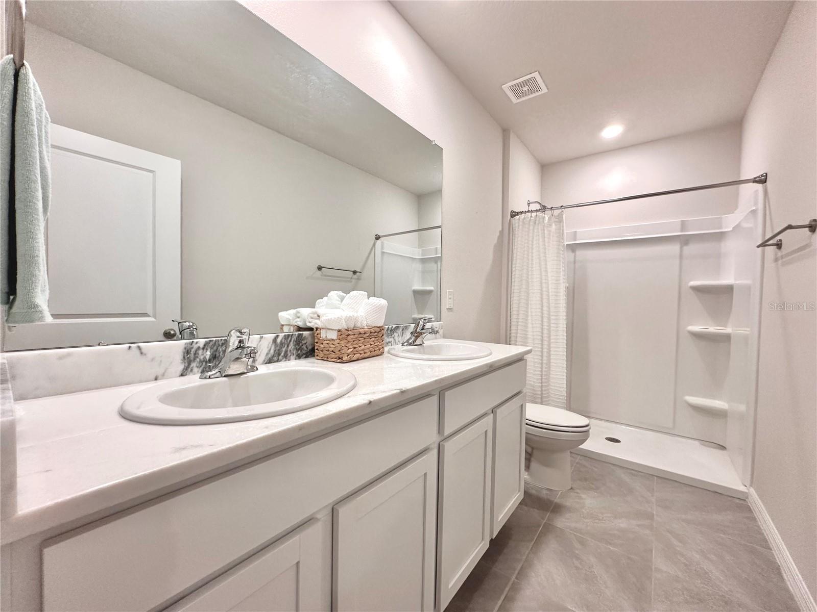 2829 NEWBERN BANKS DR, BRADENTON, FL, 34208