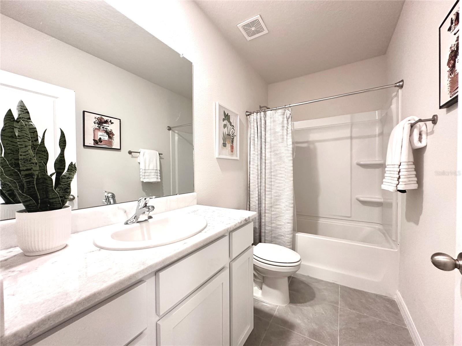 2829 NEWBERN BANKS DR, BRADENTON, FL, 34208