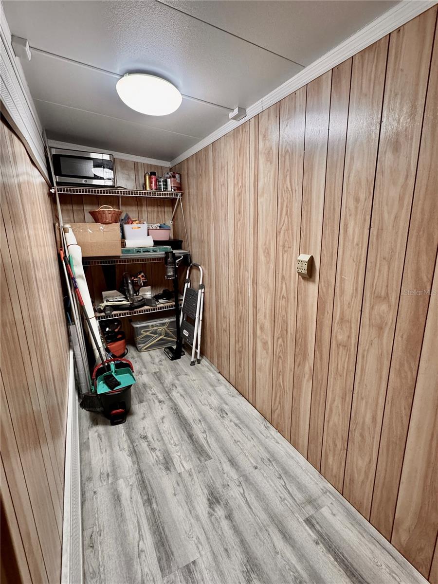 808 TANGERINE WOODS BLVD, ENGLEWOOD, FL, 34223