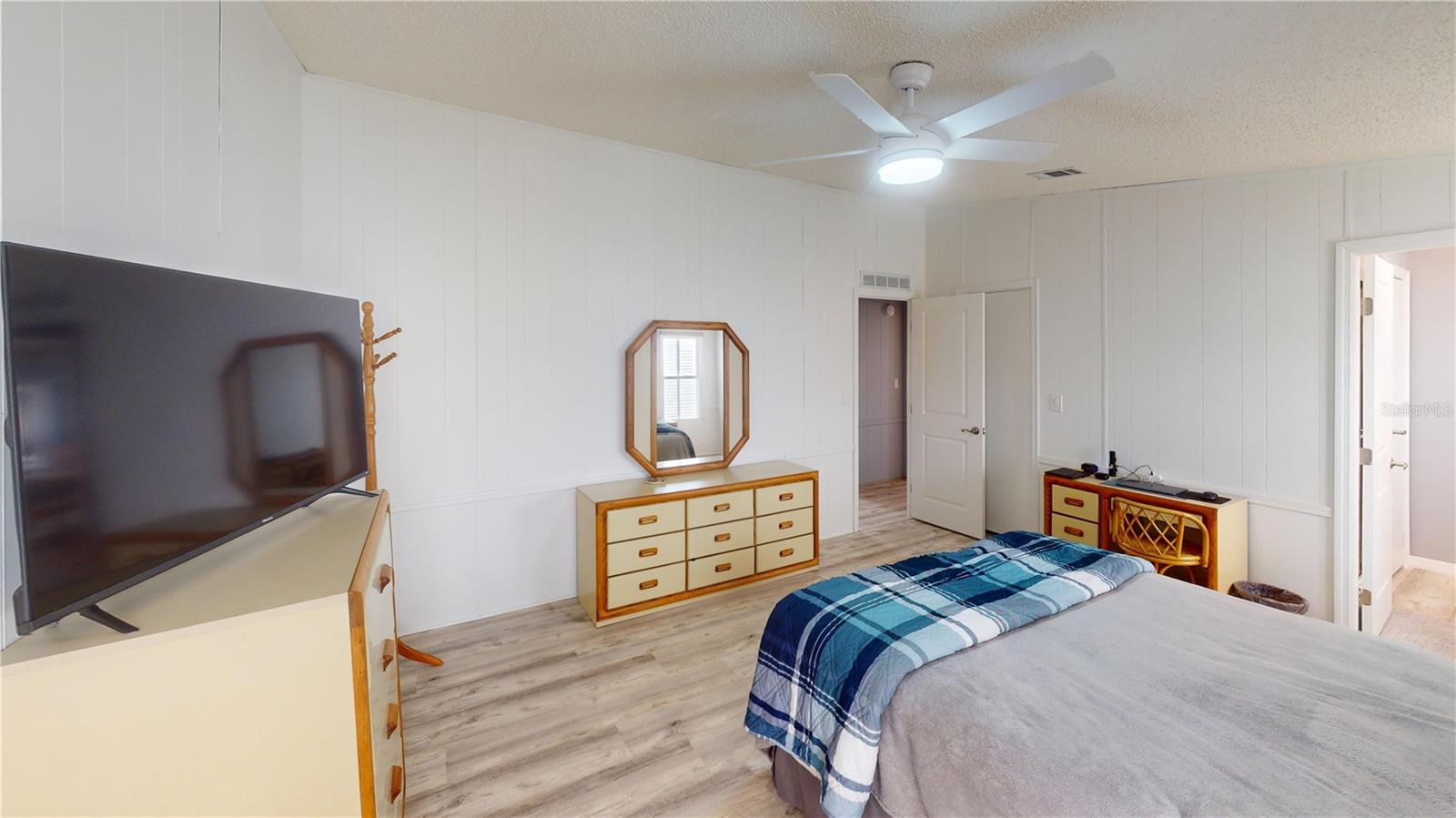 808 TANGERINE WOODS BLVD, ENGLEWOOD, FL, 34223