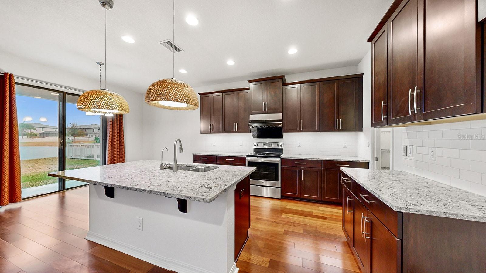 18865 DEER TRACKS LOOP, LUTZ, FL, 33558