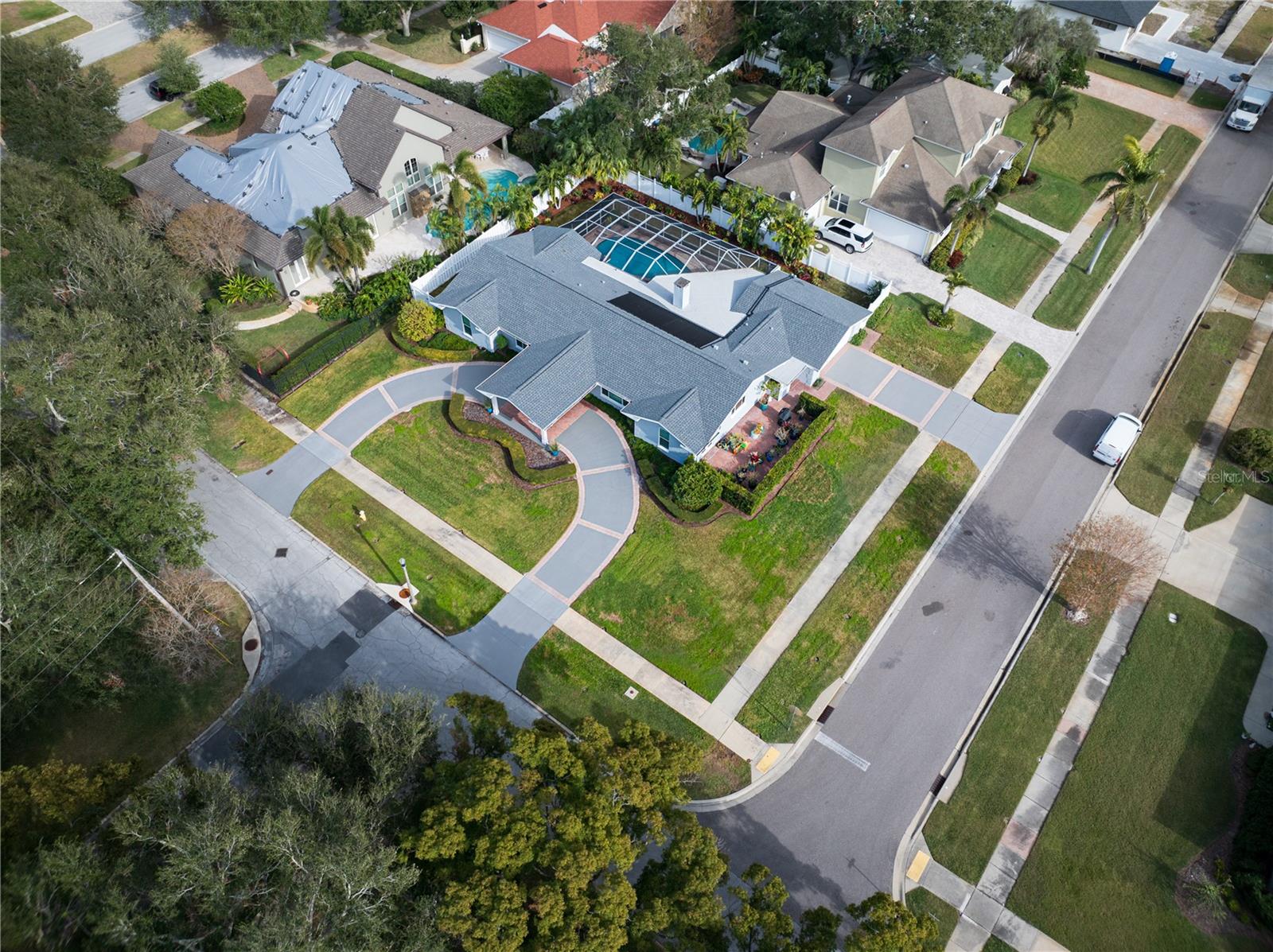 301 OSCEOLA RD, BELLEAIR, FL, 33756