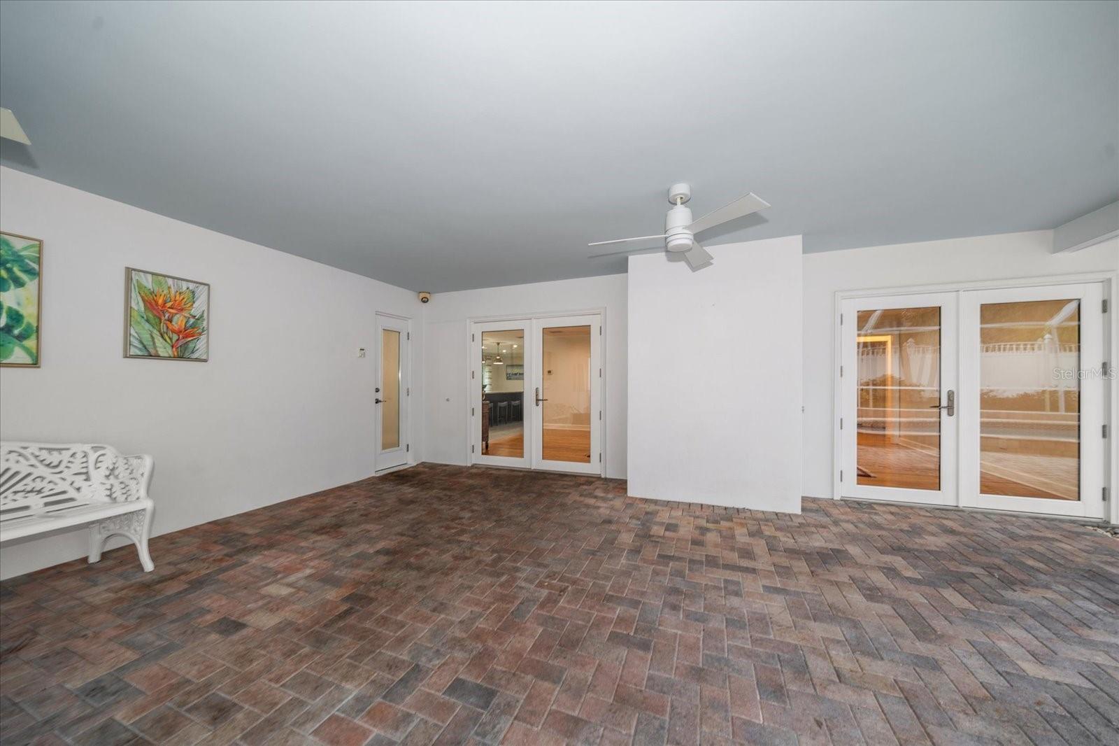 301 OSCEOLA RD, BELLEAIR, FL, 33756