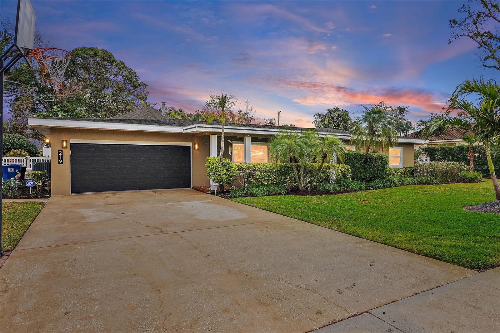 219 57TH AVE S, ST PETERSBURG, FL, 33705