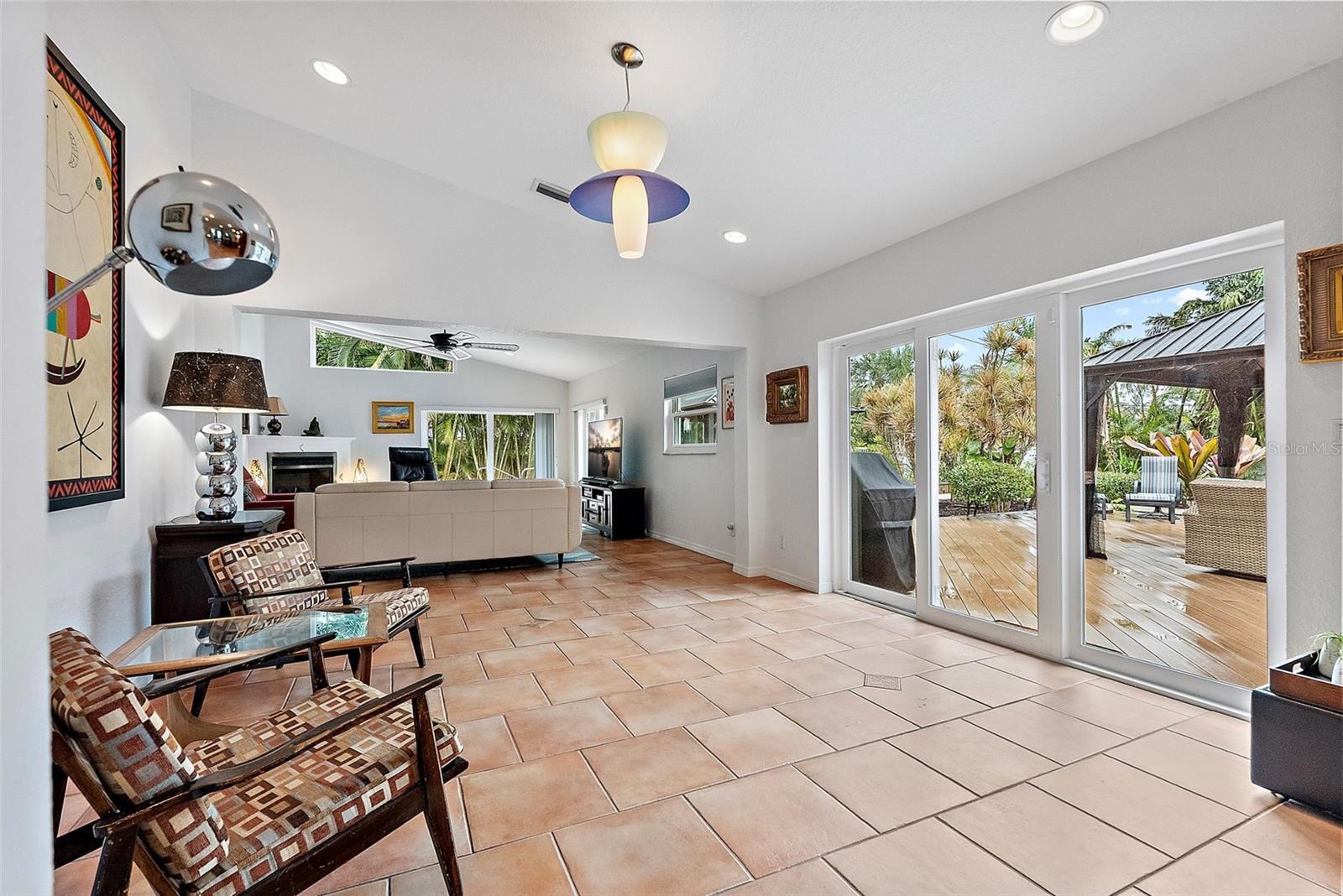 219 57TH AVE S, ST PETERSBURG, FL, 33705