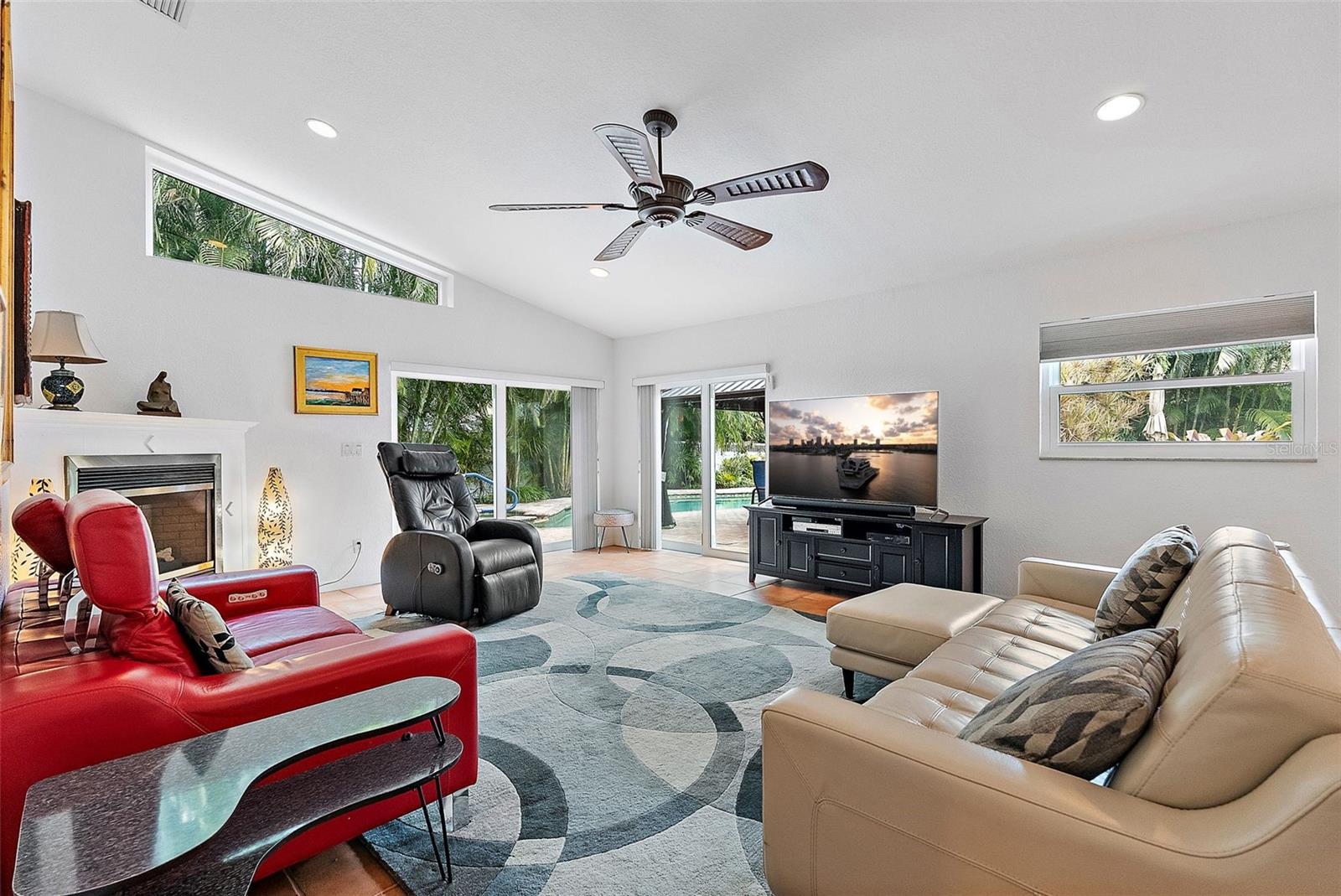 219 57TH AVE S, ST PETERSBURG, FL, 33705