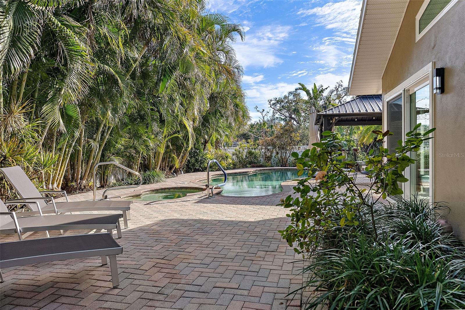 219 57TH AVE S, ST PETERSBURG, FL, 33705