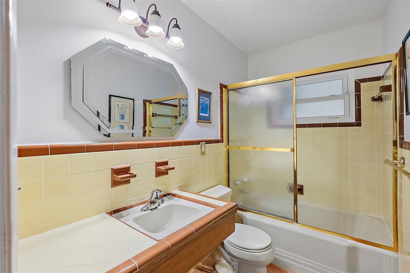 219 57TH AVE S, ST PETERSBURG, FL, 33705