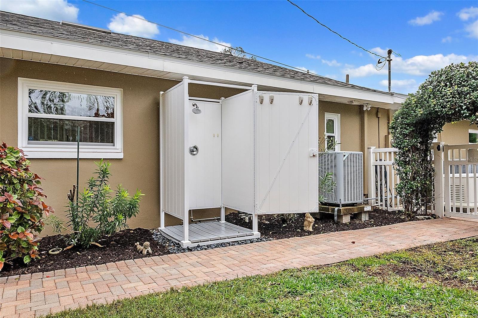 219 57TH AVE S, ST PETERSBURG, FL, 33705