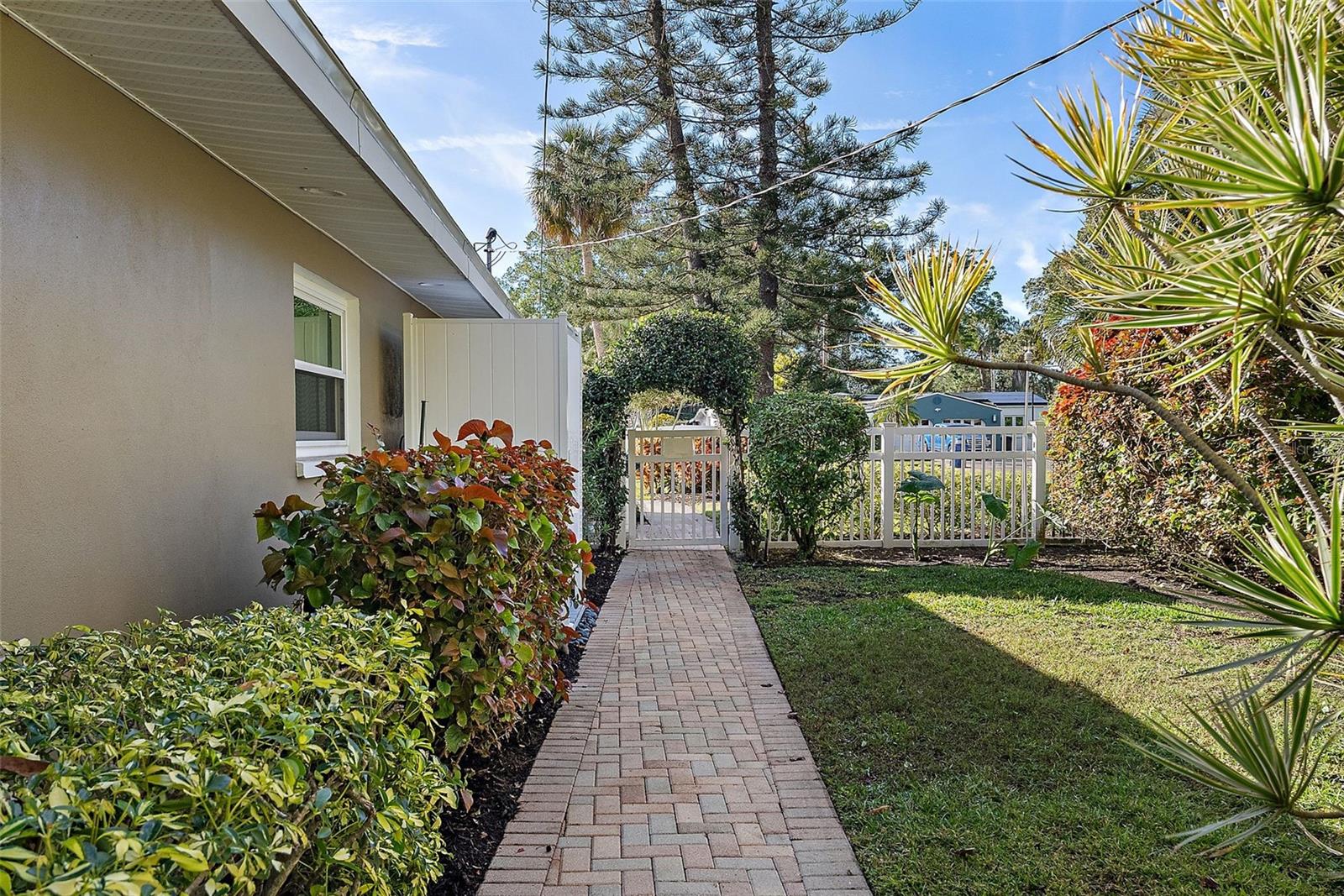 219 57TH AVE S, ST PETERSBURG, FL, 33705