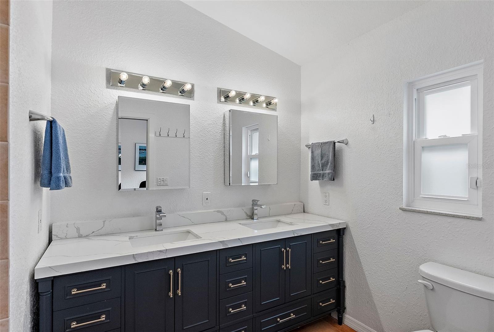 219 57TH AVE S, ST PETERSBURG, FL, 33705